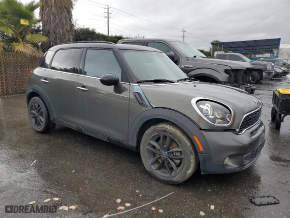 2014 MINI Cooper Countryman S with VIN WMWZC3C58EWP27718, listed as a Copart auction lot 44468325 with 84,531 mi miles and Salvage Title. Bid and sale history available at carsss.com. Image 4.