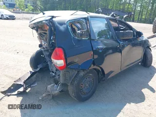 2008 Honda Fit with VIN JHMGD38498S058196, listed as a IAAI auction lot 42108353 with 1 mi miles. Bid and sale history available at carsss.com. Image 4.