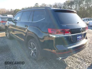 2022 Volkswagen Atlas SE with VIN 1V2DP2CA4NC532255, listed as a IAAI auction lot 41596701 with 33,352 mi miles and . Bid and sale history available at DreamBid. Image 3.