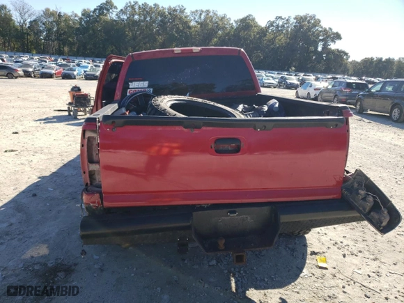 2004 Chevrolet Silverado 1500 Crew Cab Z71 with VIN 2GCEK13T541420438, listed as a Copart auction lot 89297725 with 213,677 mi miles and Salvage Title. Bid and sale history available at carsss.com. Image 6.
