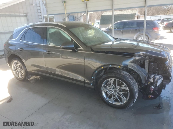 2025 Genesis GV70 2.5T with VIN KMUMADTB9SU199349, listed as a Copart auction lot 46950425 with 9,068 mi miles and Salvage Title. Bid and sale history available at carsss.com. Image 4.