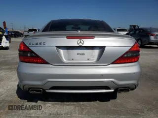 2009 Mercedes-Benz SL 550 z VIN WDBSK71F09F143733, wystawiony jako Copart lot #69045444 z przebiegiem 114 251 mil mil oraz Szkoda całkowita • Salvage title. Historia ofert i sprzedaży dostępna na DreamBid. Obrazek 6.