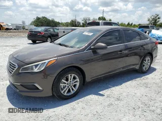 2016 Hyundai Sonata SE z VIN 5NPE24AFXGH418041, wystawiony jako Copart lot #58779055 z przebiegiem 125 149 mil mil oraz Czysty tytuł • Clean title. Historia ofert i sprzedaży dostępna na DreamBid. Obrazek 1.