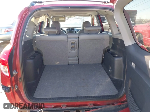 2008 Toyota RAV4 Ltd with VIN JTMZD31V086071330, listed as a IAAI auction lot 41655978 with 223,411 mi miles. Bid and sale history available at carsss.com. Image 17.
