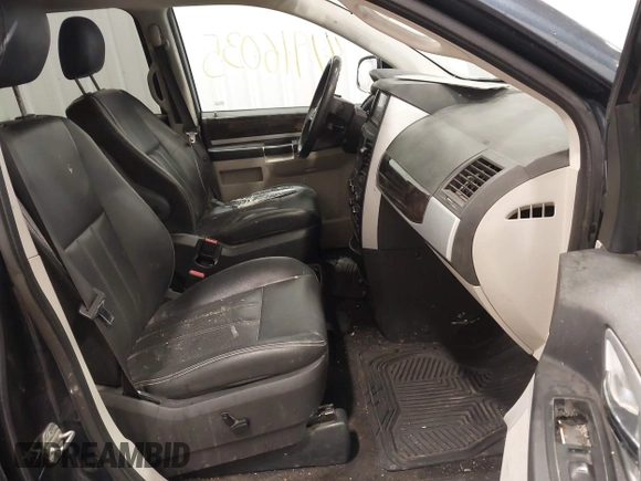 2009 Dodge Grand Caravan SXT z VIN 2D8HN54X89R645251, wystawiony jako IAAI lot #41916035 z przebiegiem 183 678 mil mil oraz . Historia ofert i sprzedaży dostępna na DreamBid. Obrazek 5.