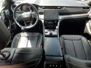 2024 Jeep Grand Cherokee Limited with VIN 1C4RJKBG1R8624639, listed as a Copart auction lot 61496635 with 4,562 mi miles and Salvage title. Bid and sale history available at DreamBid. Image 8.