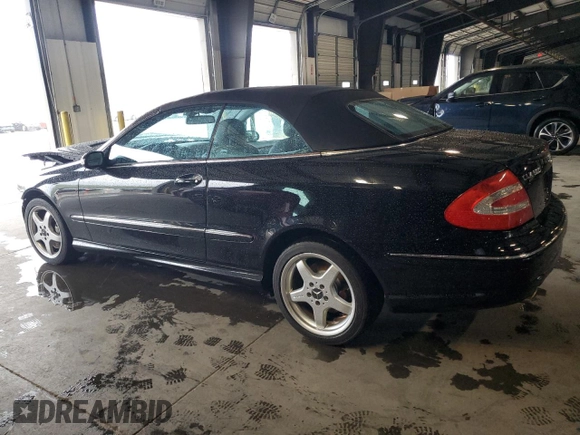 2004 Mercedes-Benz CLK 500 z VIN WDBTK75G34T031610, wystawiony jako Copart lot #73182024 z przebiegiem 107 955 mil mil oraz Szkoda całkowita • Salvage title. Historia ofert i sprzedaży dostępna na DreamBid. Obrazek 2.