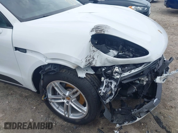 2024 Porsche Macan with VIN WP1AA2A55RLB20040, listed as a IAAI auction lot 41739587 with 8,916 mi miles and . Bid and sale history available at DreamBid. Image 18.