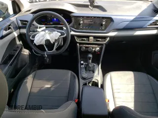 2023 Volkswagen Taos z VIN 3VV7X7B2XPM316144, wystawiony jako Copart lot #51211315 z przebiegiem 108 831 mil mil oraz Szkody całkowita. Historia ofert i sprzedaży dostępna na DreamBid. Obrazek 8.