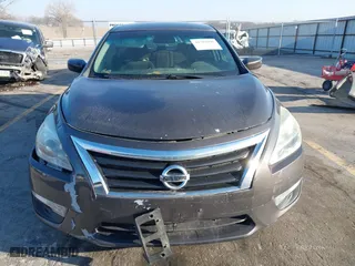 2013 Nissan Altima 2.5 SV with VIN 1N4AL3AP0DN471377, listed as a IAAI auction lot 41783096 with 105,664 mi miles. Bid and sale history available at carsss.com. Image 11.