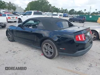 2010 Ford Mustang V6 с VIN 1ZVBP8EN8A5167067, выставлен на аукционе IAAI как лот 42365888 с пробегом 171 500 миль миль и . История ставок и продаж доступна на DreamBid. Изображение 3.
