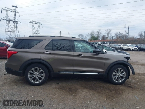 2021 Ford Explorer Limited with VIN 1FMSK8FH0MGA11135, listed as a IAAI auction lot 41912169 with 10,260 mi miles. Bid and sale history available at carsss.com. Image 13.
