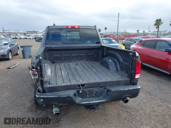 2016 Ram 1500 Big Horn z VIN 1C6RR7LT9GS409860, wystawiony jako IAAI lot #41948473 z przebiegiem 102 465 mil mil oraz . Historia ofert i sprzedaży dostępna na DreamBid. Obrazek 17.