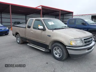 1997 Ford F-150 с VIN 2FTEX17L2VCA10536, выставлен на аукционе IAAI как лот 41917990 с пробегом 296 879 миль миль и . История ставок и продаж доступна на DreamBid. Изображение 1.