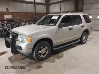 2004 Ford Explorer XLT z VIN 1FMZU73K34UA63816, wystawiony jako IAAI lot #41011396 z przebiegiem 179 850 mil mil oraz . Historia ofert i sprzedaży dostępna na DreamBid. Obrazek 2.