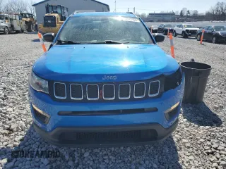 2021 Jeep Compass Sport z VIN 3C4NJDAB0MT573953, wystawiony jako Copart lot #48117185 z przebiegiem 47 329 mil mil oraz Szkoda całkowita • Salvage title. Historia ofert i sprzedaży dostępna na DreamBid. Obrazek 5.