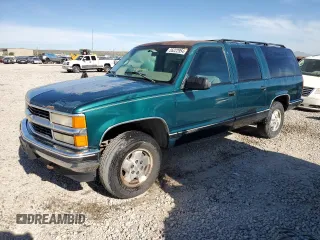 1995 Chevrolet Suburban with VIN 1GNFK16K6SJ398208, listed as a Copart auction lot 55222954 with 131,045 mi miles and Salvage Title. Bid and sale history available at carsss.com. Image 1.