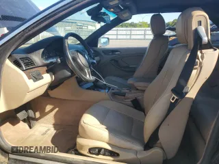 2004 BMW 3 Series 325Ci with VIN WBABW33404PL30710, listed as a Copart auction lot 70912584 with 164,976 mi miles and Clean Title. Bid and sale history available at carsss.com. Image 7.