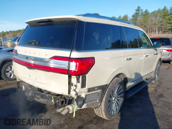2018 Lincoln Navigator Reserve with VIN 5LMJJ2LT7JEL10453, listed as a IAAI auction lot 41940915 with 97,941 mi miles. Bid and sale history available at carsss.com. Image 4.
