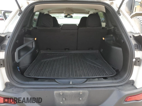 2017 Jeep Cherokee Latitude with VIN 1C4PJMCS9HW646789, listed as a Copart auction lot 54574745 with 103,537 mi miles and Salvage Title. Bid and sale history available at DreamBid. Image 6.