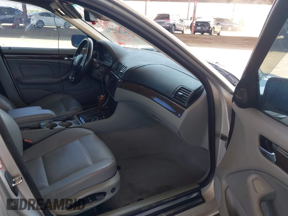 2002 BMW 3 Series 330i with VIN WBAEV53422KM20771, listed as a IAAI auction lot 42703688 with 180,402 mi miles and . Bid and sale history available at DreamBid. Image 5.