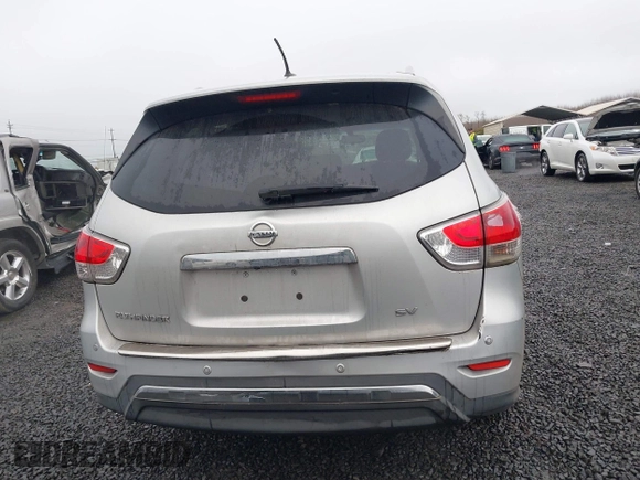 2015 Nissan Pathfinder SV z VIN 5N1AR2MN9FC703255, wystawiony jako IAAI lot #41060972 z przebiegiem 116 226 mil mil oraz . Historia ofert i sprzedaży dostępna na DreamBid. Obrazek 16.