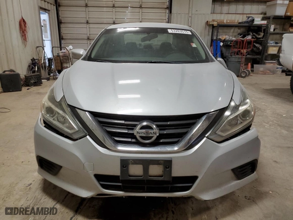2017 Nissan Altima 2.5 SR with VIN 1N4AL3AP6HN326365, listed as a Copart auction lot 53263515 with 168,332 mi miles and Clean Title. Bid and sale history available at carsss.com. Image 5.