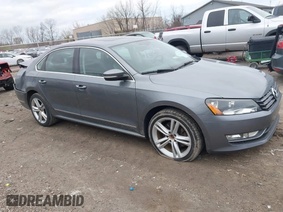 2015 Volkswagen Passat 2.0L TDI SEL Premium with VIN 1VWCV7A34FC094467, listed as a IAAI auction lot 42030825 with 184,517 mi miles. Bid and sale history available at carsss.com. Image 13.