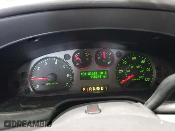 2004 Mercury Sable GS z VIN 1MEFM50U74A624472, wystawiony jako Copart lot #49885305 z przebiegiem 115 247 mil mil oraz Szkoda całkowita • Salvage title. Historia ofert i sprzedaży dostępna na DreamBid. Obrazek 9.