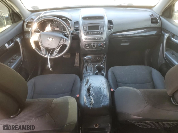 2015 Kia Sorento LX with VIN 5XYKT3A64FG583938, listed as a Copart auction lot 44241555 with 180,790 mi miles and Salvage Title. Bid and sale history available at carsss.com. Image 8.