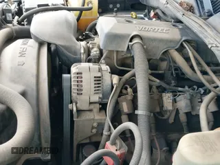 2000 GMC Sierra 1500 SLE z VIN 1GTEK19T8YZ313906, wystawiony jako IAAI lot #42383243 z przebiegiem 134 150 mil mil oraz . Historia ofert i sprzedaży dostępna na DreamBid. Obrazek 13.