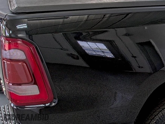 2022 Ram 1500 Big Horn z VIN 1C6RRFFG3NN179009, wystawiony jako IAAI lot #42521052 z przebiegiem 60 189 mil mil oraz . Historia ofert i sprzedaży dostępna na DreamBid. Obrazek 24.