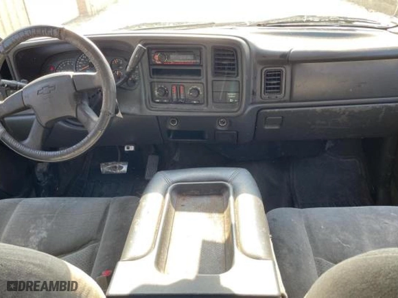 2004 Chevrolet Silverado 1500 with VIN 2GCEC19V041301251, listed as a Copart auction lot 89117805 with 314,227 mi miles and Clean Title. Bid and sale history available at carsss.com. Image 9.