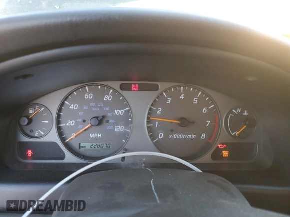 2000 Nissan Sentra XE with VIN 3N1CB51D3YL316712, listed as a Copart auction lot 84512254 with 228,070 mi miles and Salvage title. Bid and sale history available at DreamBid. Image 9.
