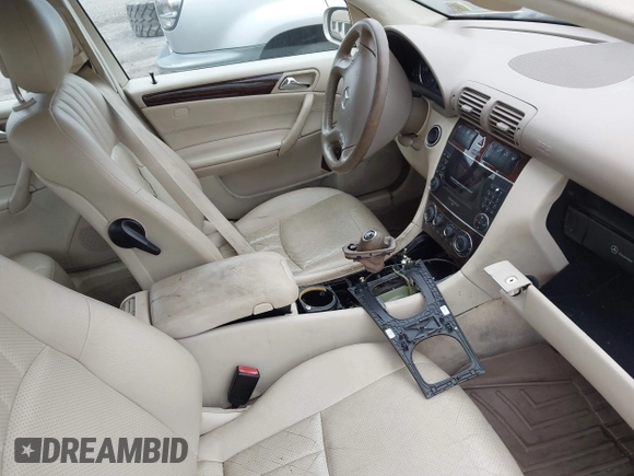 2005 Mercedes-Benz C 240 with VIN WDBRF81J55F638176, listed as a IAAI auction lot 41927939 with Not Provided miles and . Bid and sale history available at DreamBid. Image 5.