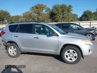 2010 Toyota RAV4 z VIN 2T3ZF4DVXAW038075, wystawiony jako IAAI lot #40422528 z przebiegiem 186 150 mil mil oraz . Historia ofert i sprzedaży dostępna na DreamBid. Obrazek 14.