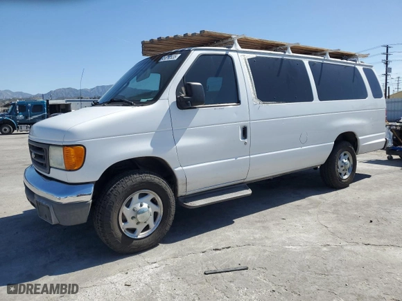2007 Ford Econoline Wagon XL with VIN 1FBSS31L77DB35609, listed as a Copart auction lot 49812835 with 379,167 mi miles and Salvage Title. Bid and sale history available at carsss.com. Image 1.