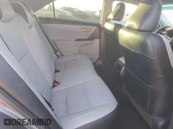 2017 Toyota Camry XLE z VIN 4T1BF1FK2HU386572, wystawiony jako Copart lot #60453915 z przebiegiem 120 340 mil mil oraz Szkoda całkowita • Salvage title. Historia ofert i sprzedaży dostępna na DreamBid. Obrazek 10.