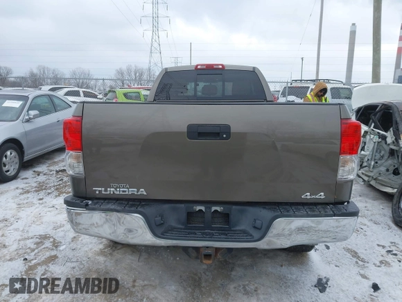 2010 Toyota Tundra 4WD Truck with VIN 5TFCY5F13AX009786, listed as a IAAI auction lot 41354641 with 204,918 mi miles. Bid and sale history available at carsss.com. Image 16.