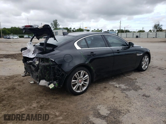 2019 Jaguar XE 25t Premium with VIN SAJAD4FX6KCP43835, listed as a Copart auction lot 67842174 with 53,712 mi miles and Non Repairable. Bid and sale history available at carsss.com. Image 3.
