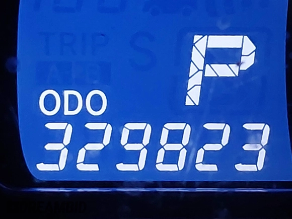 2012 Toyota Sienna XLE AAS with VIN 5TDYK3DCXCS208178, listed as a IAAI auction lot 41788262 with 329,823 mi miles and . Bid and sale history available at carsss.com. Image 7.