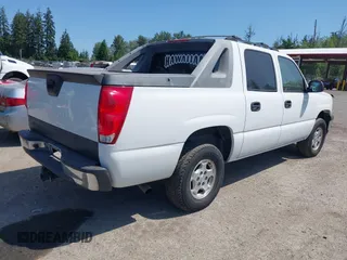 2004 Chevrolet Avalanche Z66 with VIN 3GNEC12T24G299896, listed as a IAAI auction lot 42409451 with 256,446 mi miles and . Bid and sale history available at DreamBid. Image 4.