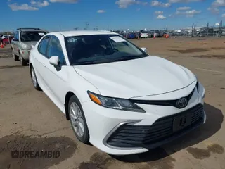 2023 Toyota Camry LE with VIN 4T1C11AK7PU135832, listed as a IAAI auction lot 41711116 with 43,115 mi miles. Bid and sale history available at carsss.com. Image 1.