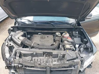 2023 GMC Acadia SLT z VIN 1GKKNUL46PZ220799, wystawiony jako IAAI lot #42414343 z przebiegiem 44 035 mil mil oraz . Historia ofert i sprzedaży dostępna na DreamBid. Obrazek 10.