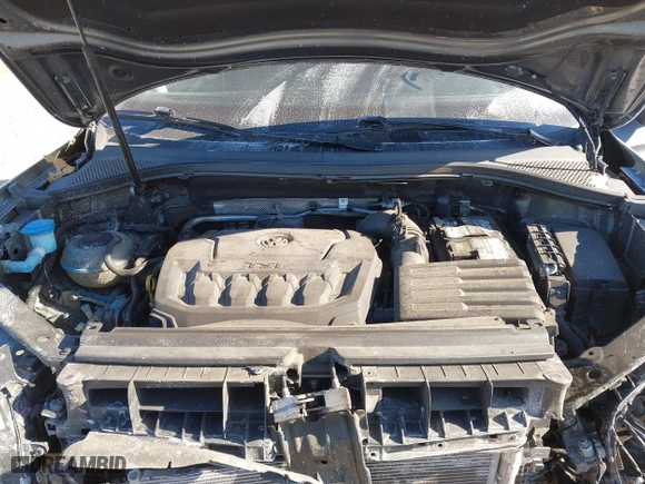 2020 Volkswagen Tiguan S with VIN 3VV1B7AX2LM133073, listed as a IAAI auction lot 41340634 with 70,342 mi miles. Bid and sale history available at carsss.com. Image 10.