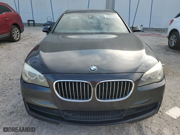2013 BMW 7 Series 750Li with VIN WBAYE8C52DD132215, listed as a Copart auction lot 41637575 with 122,820 mi miles and Clean Title. Bid and sale history available at carsss.com. Image 5.