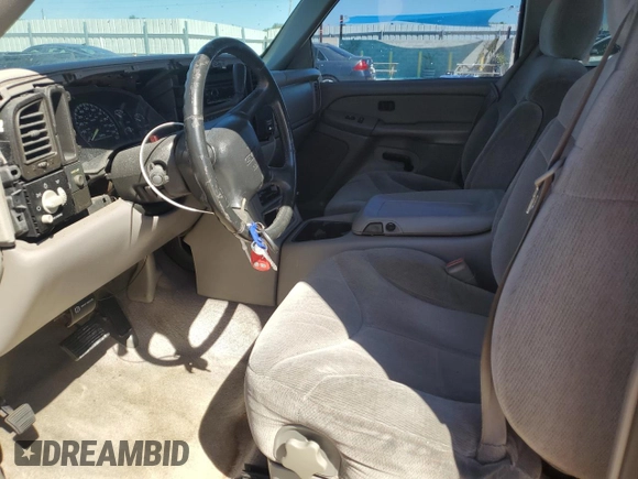 2000 GMC New Sierra 1500 SL with VIN 2GTEC19V3Y1237647, listed as a Copart auction lot 47478435 with 218,258 mi miles and Salvage Title. Bid and sale history available at carsss.com. Image 7.