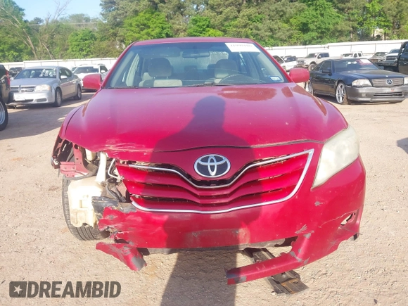 2011 Toyota Camry LE z VIN 4T4BF3EK8BR162507, wystawiony jako IAAI lot #41999186 z przebiegiem 281 657 mil mil oraz . Historia ofert i sprzedaży dostępna na DreamBid. Obrazek 6.