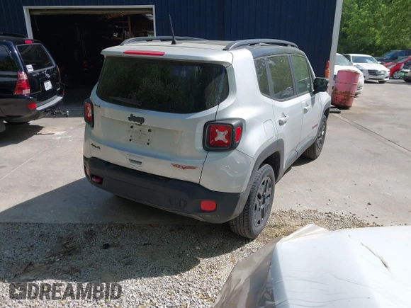 2018 Jeep Renegade Trailhawk with VIN ZACCJBCB3JPG76327, listed as a IAAI auction lot 42299355 with 85,996 mi miles and . Bid and sale history available at DreamBid. Image 4.