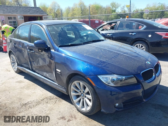 2011 BMW 3 Series 328i xDrive with VIN WBAPK5G5XBNN79573, listed as a IAAI auction lot 42130812 with 88,206 mi miles. Bid and sale history available at carsss.com. Image 1.